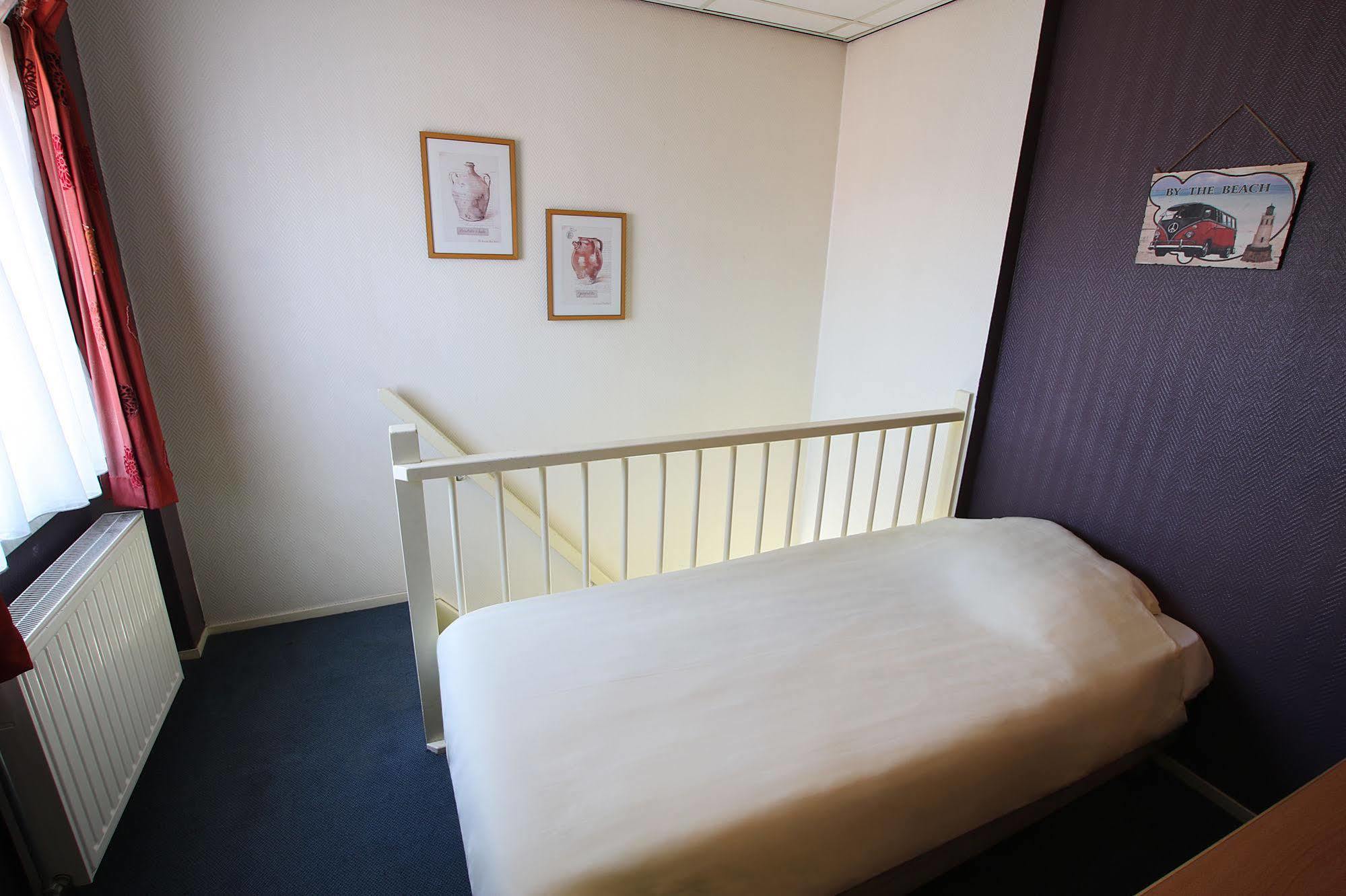 Hotel Velsen 에이모이덴 외부 사진