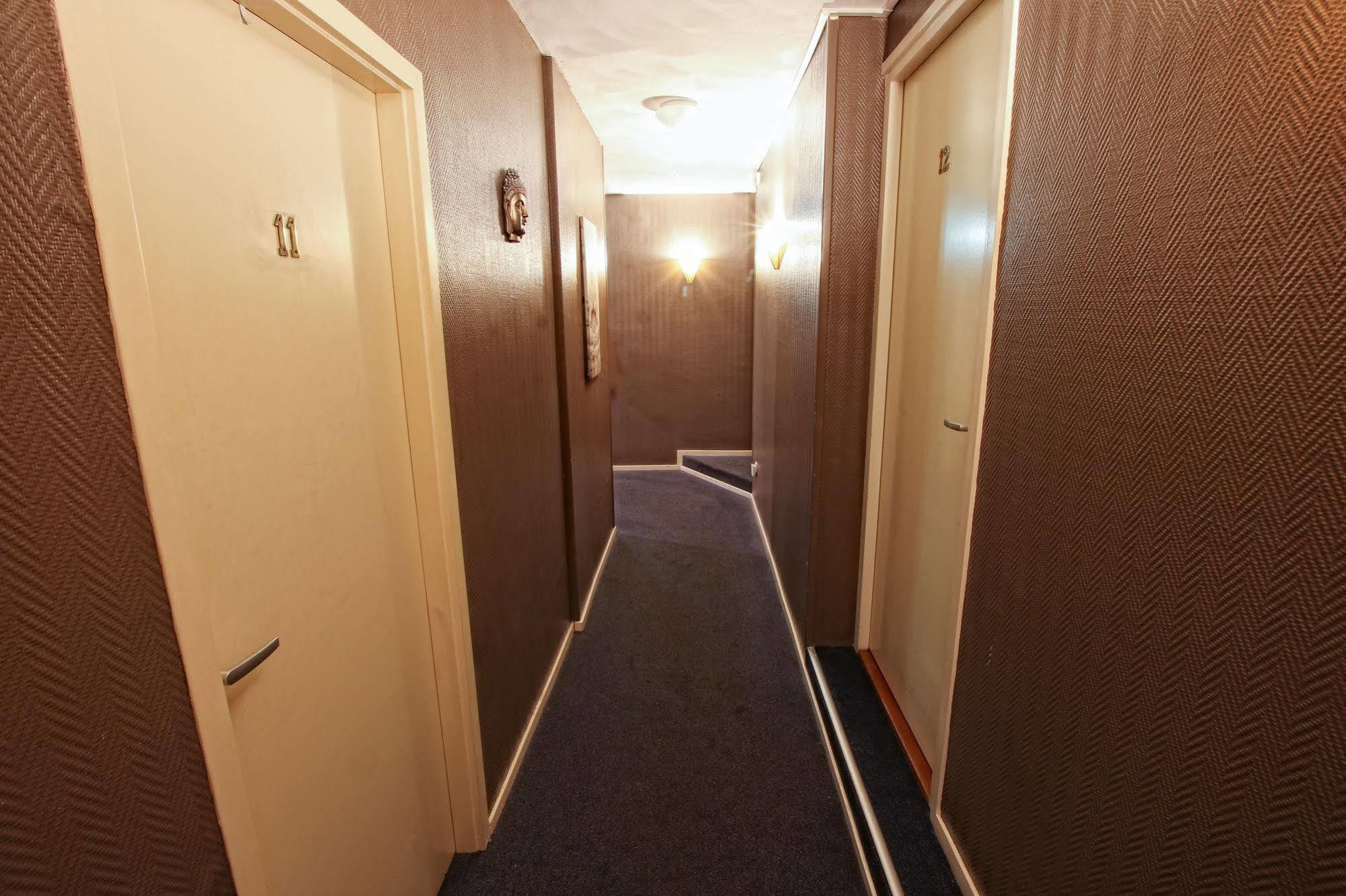 Hotel Velsen 에이모이덴 외부 사진