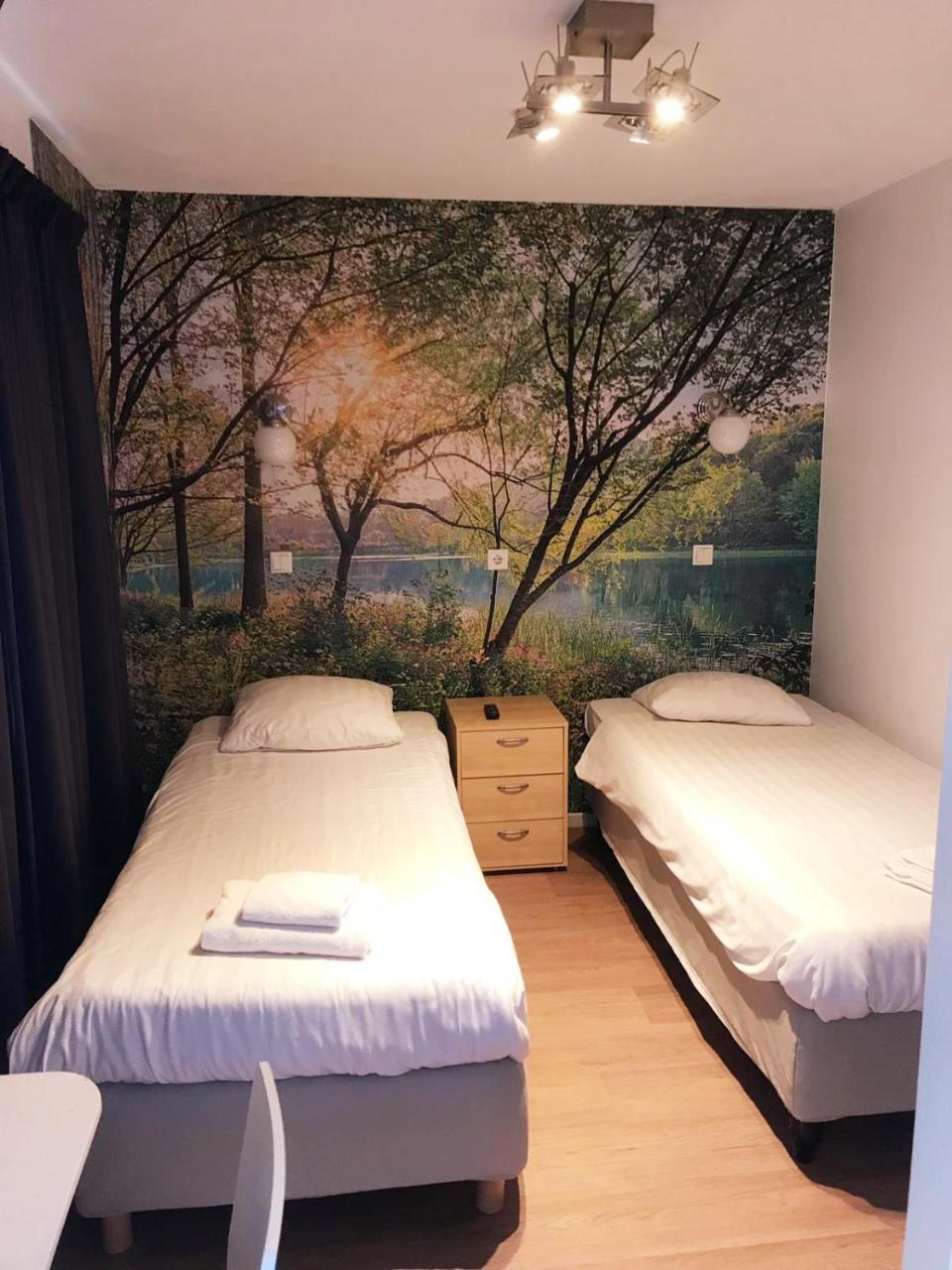 Hotel Velsen 에이모이덴 외부 사진